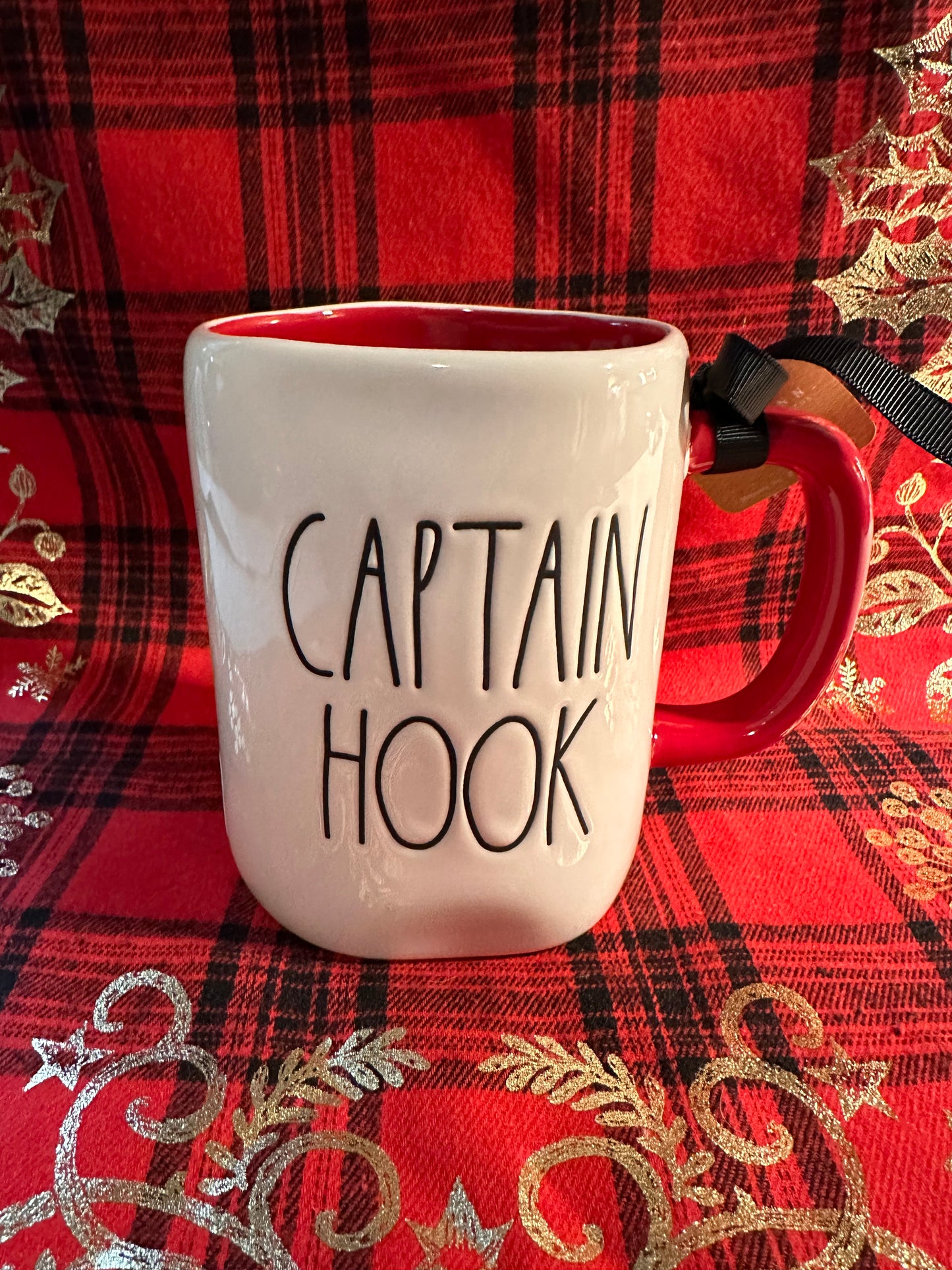 Rae Dunn Capitan Hook