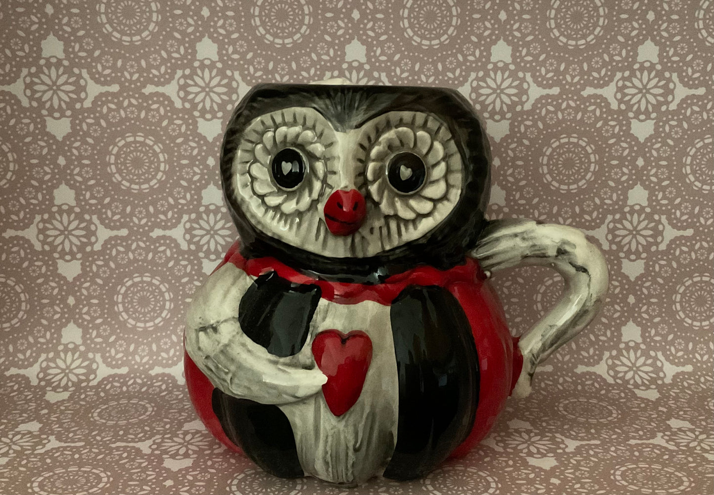 Johanna Parker Valentine Owl black and red