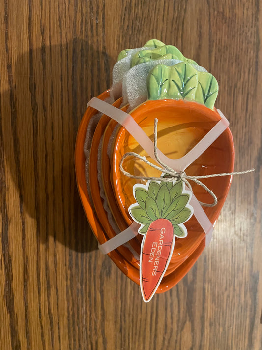 Carrot Measuring Cups