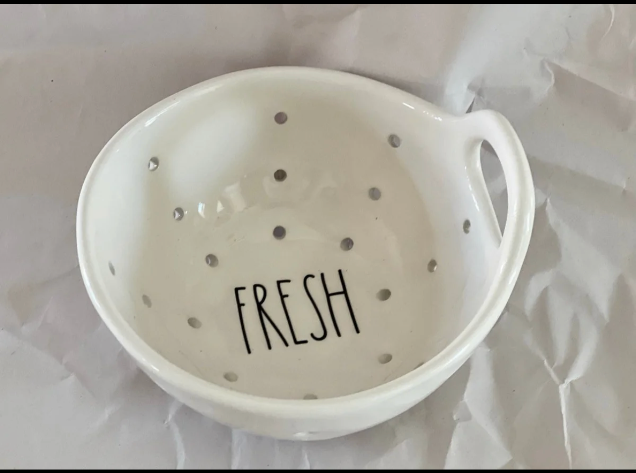 Rae Dunn Fresh Colander