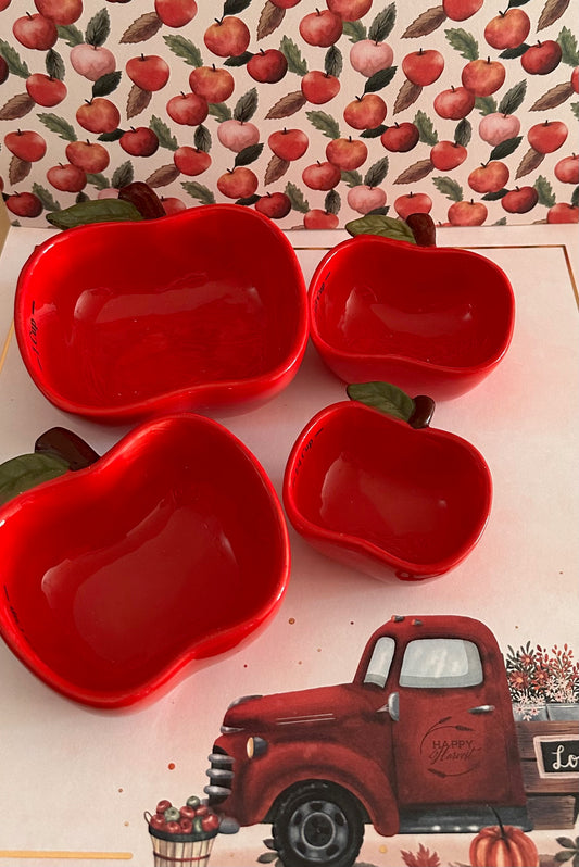 Red Apple Measuring Cups
