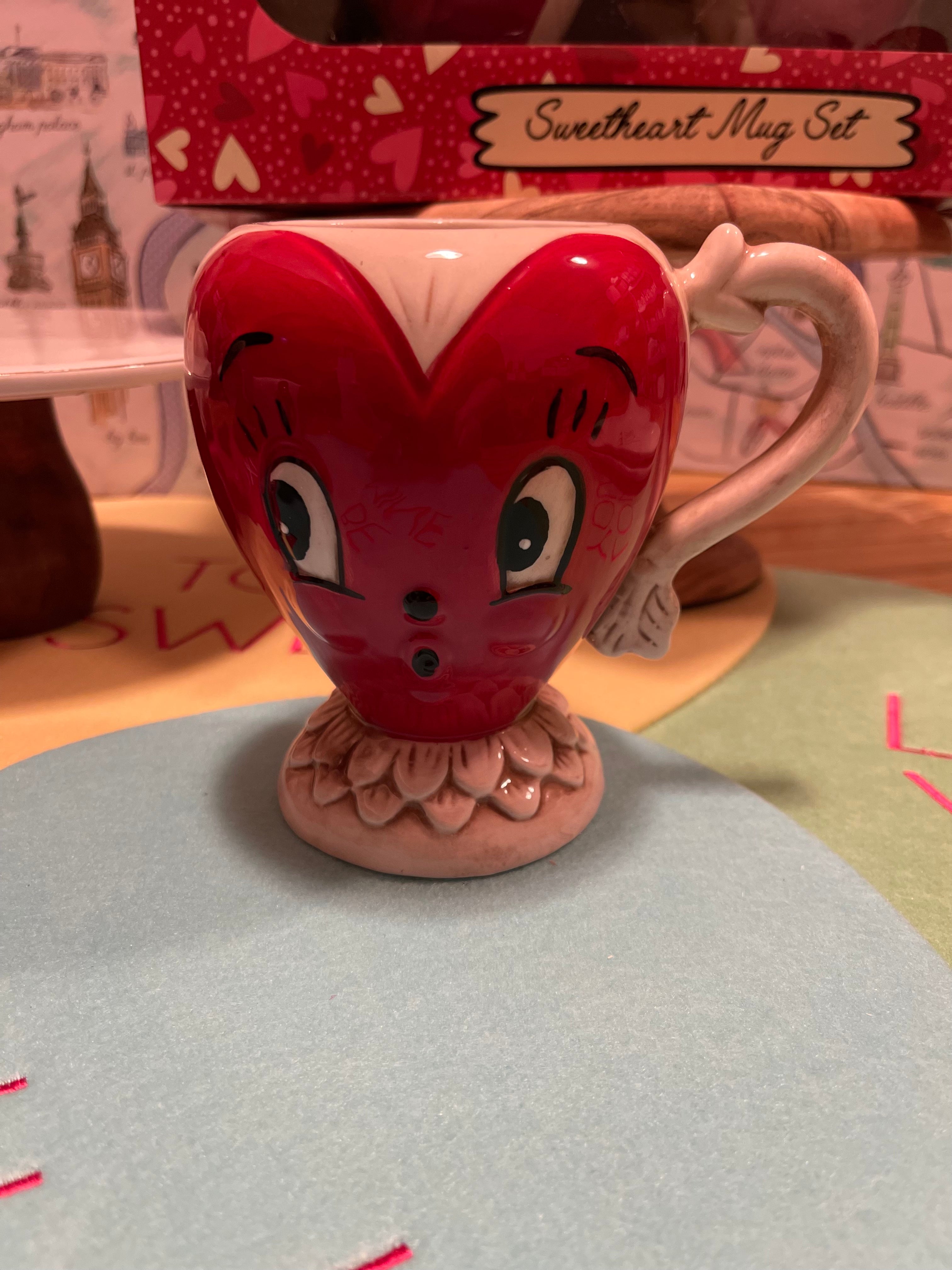 Johanna Parker top Valentines Mug set