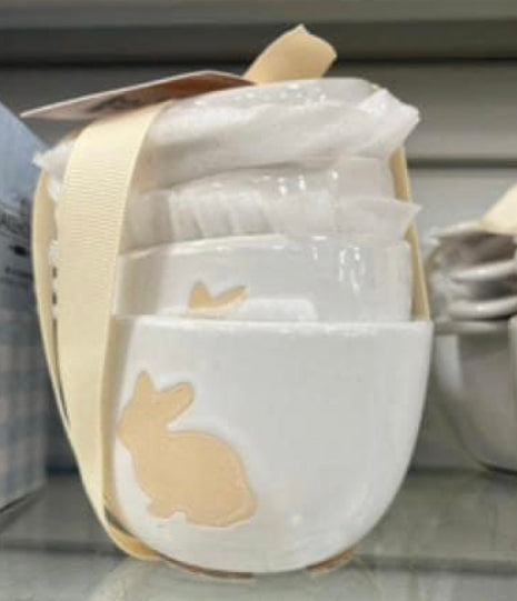 Bake Shop Bunny Measuring Cups